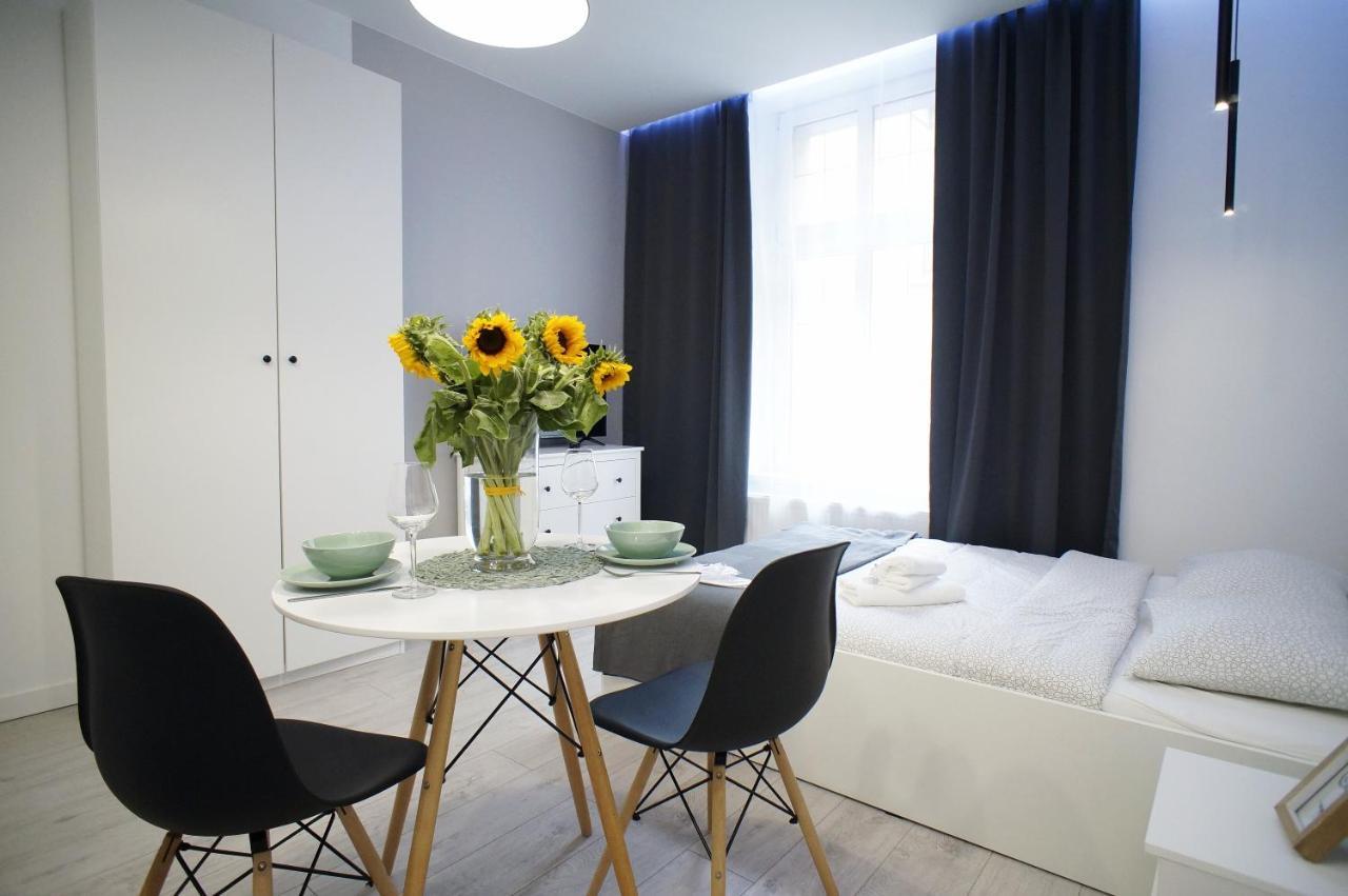 Modern Apartment In The City Center 카토비체 외부 사진