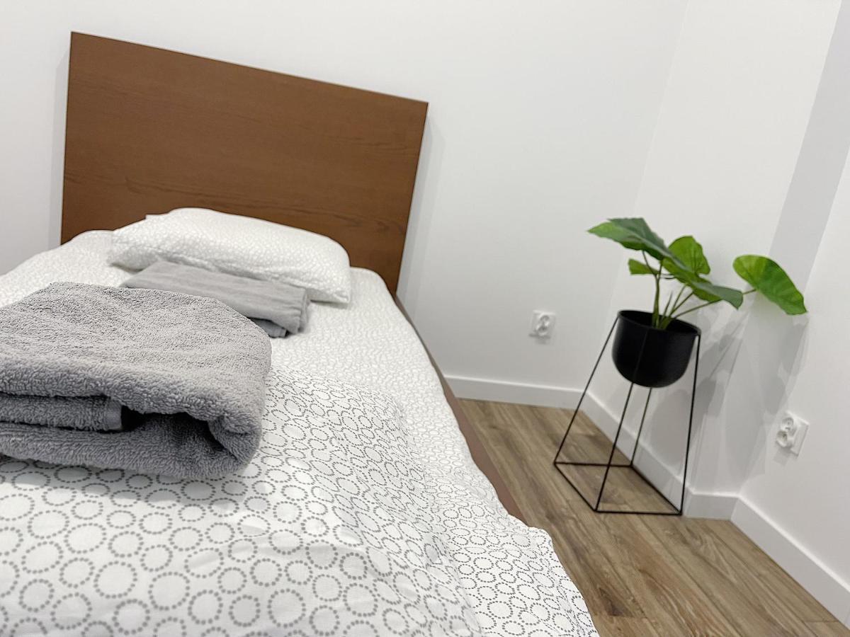 Modern Apartment In The City Center 카토비체 외부 사진