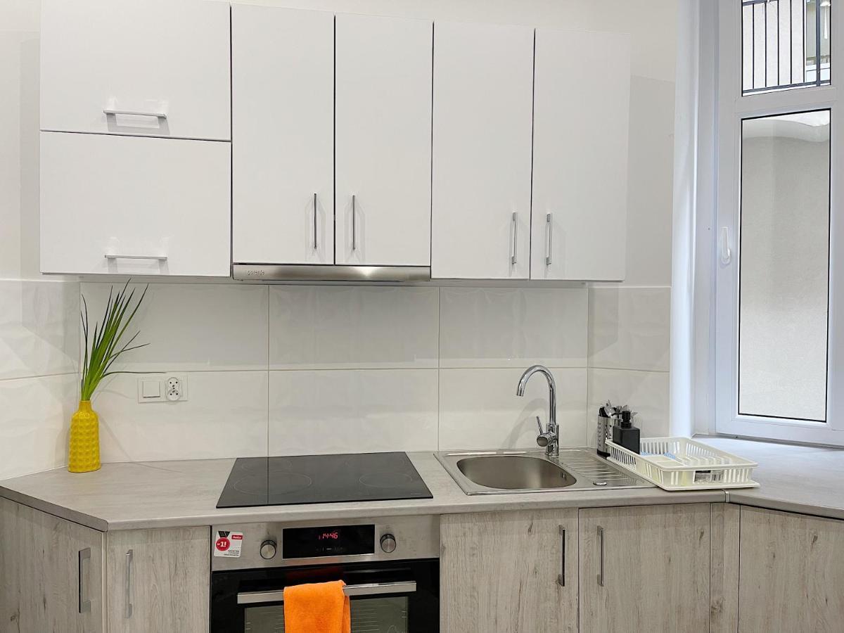 Modern Apartment In The City Center 카토비체 외부 사진